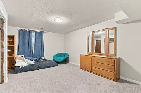 Bedroom - 4440 Schultz Rd, Center Point, IA 52213 photo 6 of 6