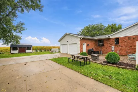 Exterior - 4440 Schultz Rd, Center Point, IA 52213 photo 2 of 5