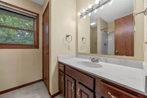 Bath - 3333 Riverside Dr, Cedar Rapids, IA 52411 photo 1 of 2