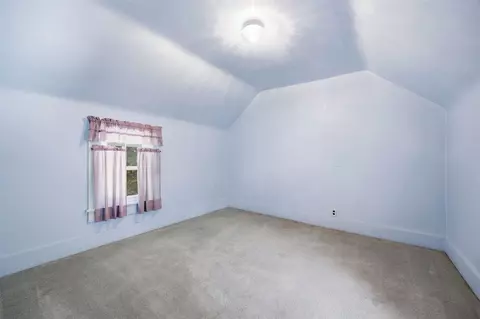 Bedroom - 544 E 4th St, Tipton, IA 52772 photo 6 of 6