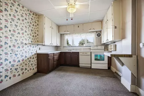 Kitchen - 544 E 4th St, Tipton, IA 52772 photo 1 of 3