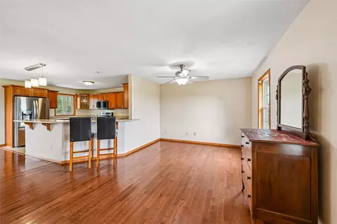 Living - 6203 32nd Ave, Shellsburg, IA 52332 photo 2 of 5