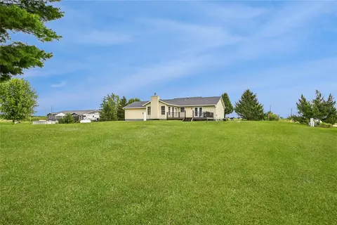 Exterior - 6203 32nd Ave, Shellsburg, IA 52332 photo 5 of 9