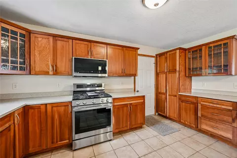 Kitchen - 6203 32nd Ave, Shellsburg, IA 52332 photo 2 of 3
