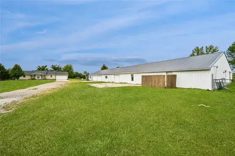 Exterior - 6203 32nd Ave, Shellsburg, IA 52332 photo 8 of 9