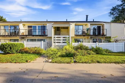2955 Bowling St SW #138, Cedar Rapids, IA 52404