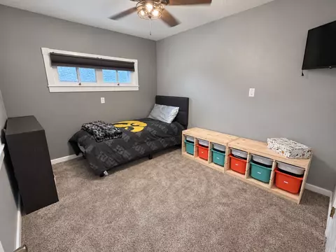 Bedroom - 3823 E Avenue Ave NE, Cedar Rapids, IA 52402 photo 3 of 7