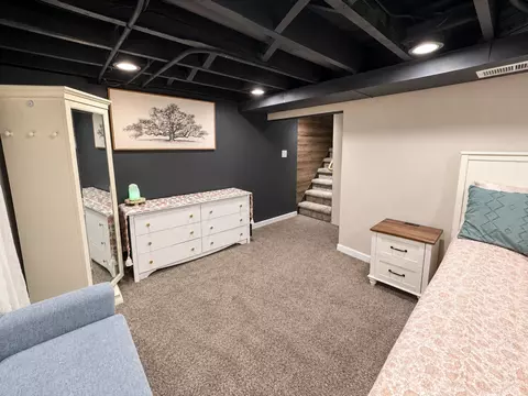 Bedroom - 3823 E Avenue Ave NE, Cedar Rapids, IA 52402 photo 7 of 7
