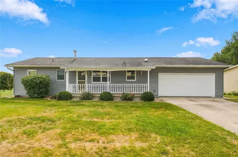 203 N Mcnamara Dr, Anamosa, IA 52205