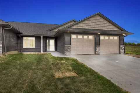 3206 Teton St SW, Cedar Rapids, IA 52404