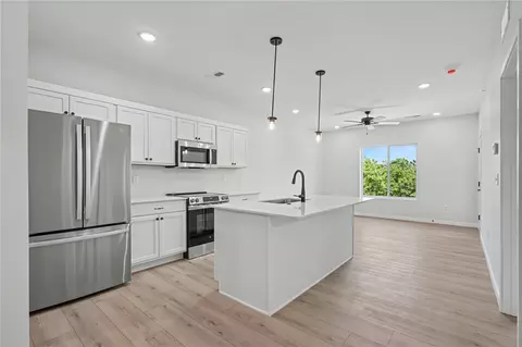 4428 Deer Creek Rd #304, Iowa City, IA 52246