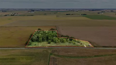 2019 Benton Buchanan Rd, Rowley, IA 52329