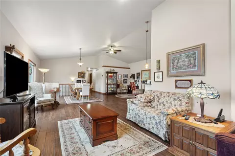 Living - 285 Jappa Rd, Ely, IA 52227 photo 2 of 3
