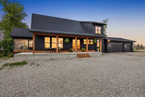 3373 72nd St, Atkins, IA 52206
