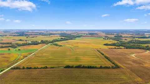 Dolezal Road, Ely, IA 52227 photo 3
