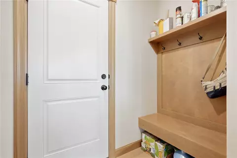 Entry Way - 1318 Beringer Ct NE, Cedar Rapids, IA 52402 photo 2 of 2