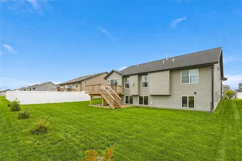 Exterior - 1318 Beringer Ct NE, Cedar Rapids, IA 52402 photo 6 of 6