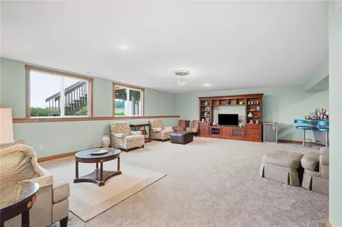 Living - 1318 Beringer Ct NE, Cedar Rapids, IA 52402 photo 3 of 4