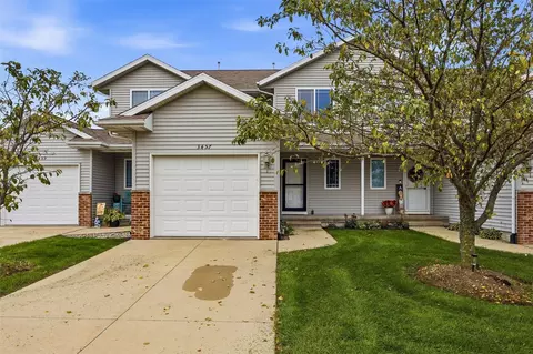 3457 Laurel Ln, Marion, IA 52302