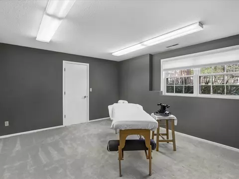 Other - 801 E Post Rd SE, Cedar Rapids, IA 52403 photo 4 of 5