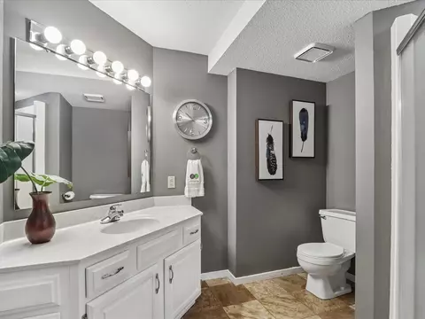 Bath - 801 E Post Rd SE, Cedar Rapids, IA 52403 photo 3 of 3