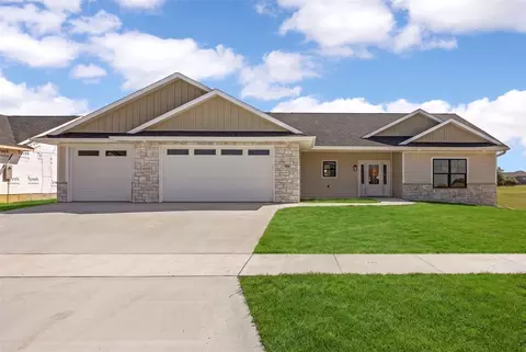 524 Park View Ct, Mount Vernon, IA 52314