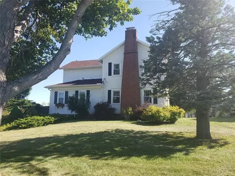 3501 F Ave NW, Cedar Rapids, IA 52405