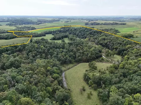 Bluebird Rd., Cascade, IA 52033
