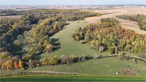 Bluebird Rd., Cascade, IA 52033 photo 9
