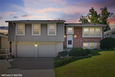 283 Sussex Dr NE, Cedar Rapids, IA 52402