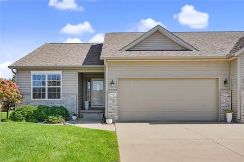 2942 Stone Creek Ct, Marion, IA 52302