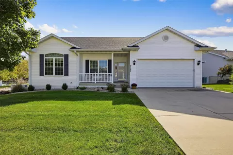2185 Robert Ct, Marion, IA 52302