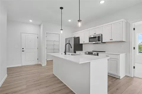 4428 Deer Creek Rd #202, Iowa City, IA 52246