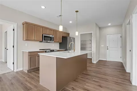 4428 Deer Creek Rd #205, Iowa City, IA 52246
