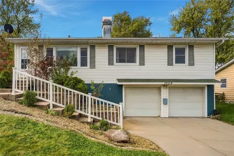 1508 Blanche Dr NW, Cedar Rapids, IA 52405