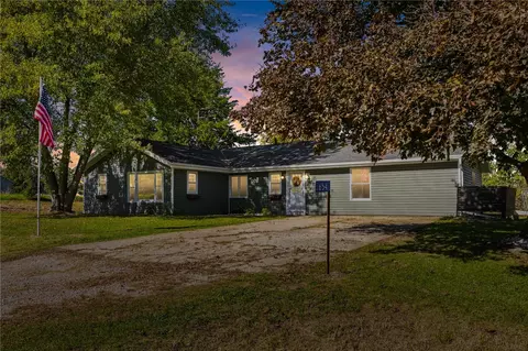 2654 140th St NW, Swisher, IA 52338