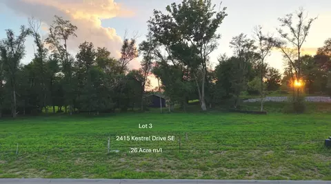 2415 Kestrel Dr SE, Cedar Rapids, IA 52403