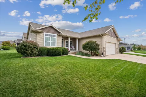 108 Sunflower Dr, Fairfax, IA 52228