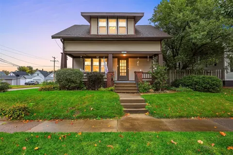 1801 Hamilton St SW, Cedar Rapids, IA 52404