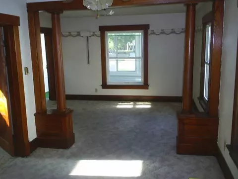 326 1st St, Manning, IA 51455 photo 3