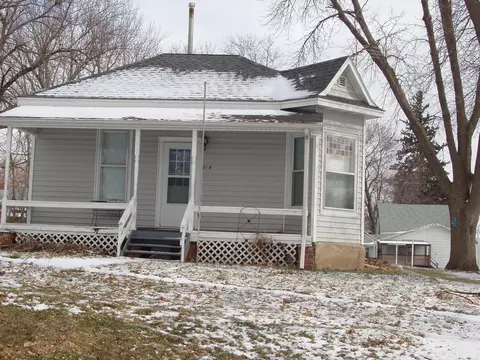 219 S Central St, Carson, IA 51525 photo 1
