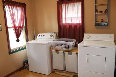 110 E Main St, Treynor, IA 51575 photo 5