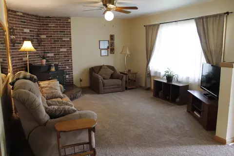 110 E Main St, Treynor, IA 51575 photo 6