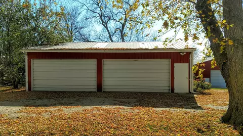 703 E Mill St, Avoca, IA 51521 photo 6