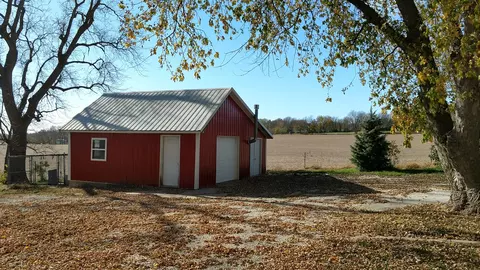 703 E Mill St, Avoca, IA 51521 photo 11