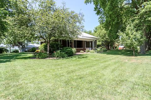 208 E Mill St, Avoca, IA 51521 photo 4
