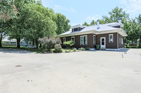 208 E Mill St, Avoca, IA 51521 photo 6