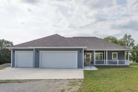 311 E Baker St, Avoca, IA 51521 photo 1