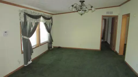 323 N Central St, Carson, IA 51525 photo 2