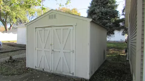 323 N Central St, Carson, IA 51525 photo 14